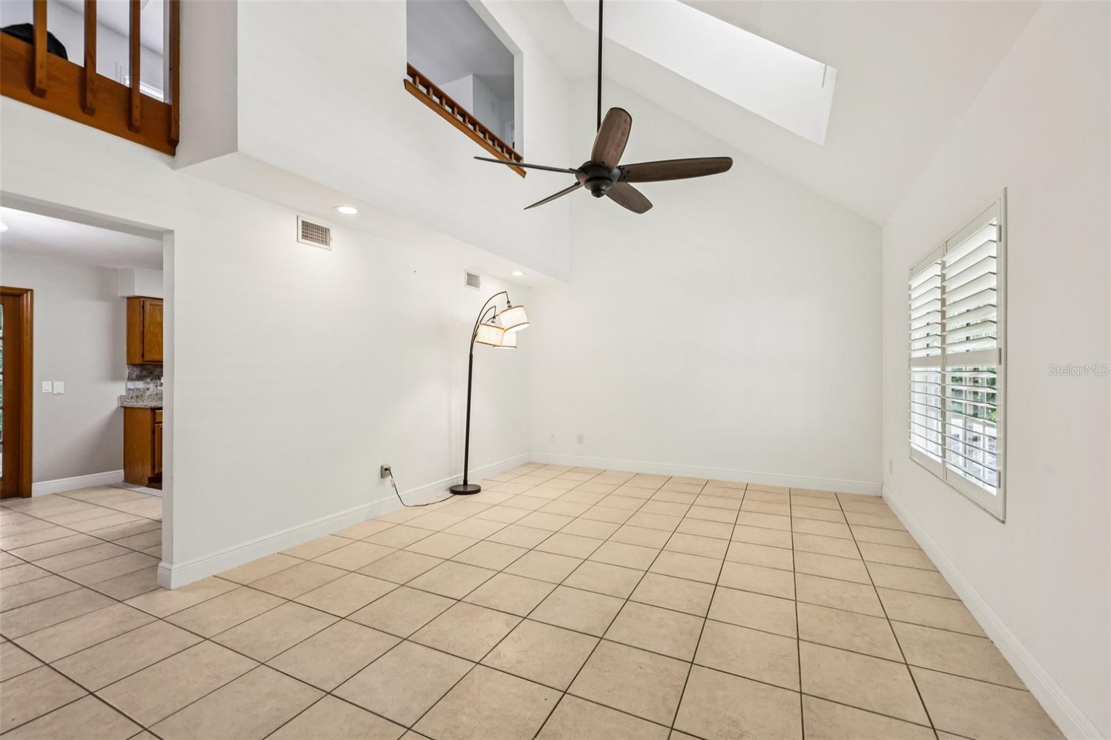 Image 8 of 40 For 490 Hidden Ridge Drive