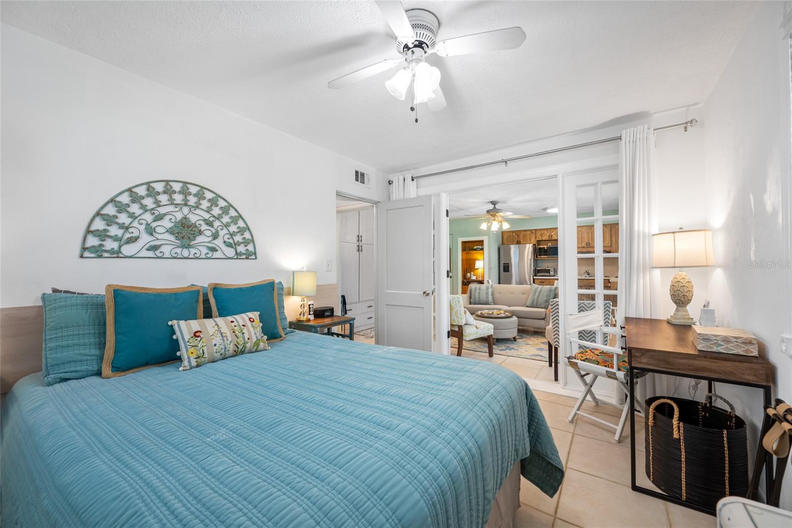 Image 25 of 43 For 6700 Sunset Way 406