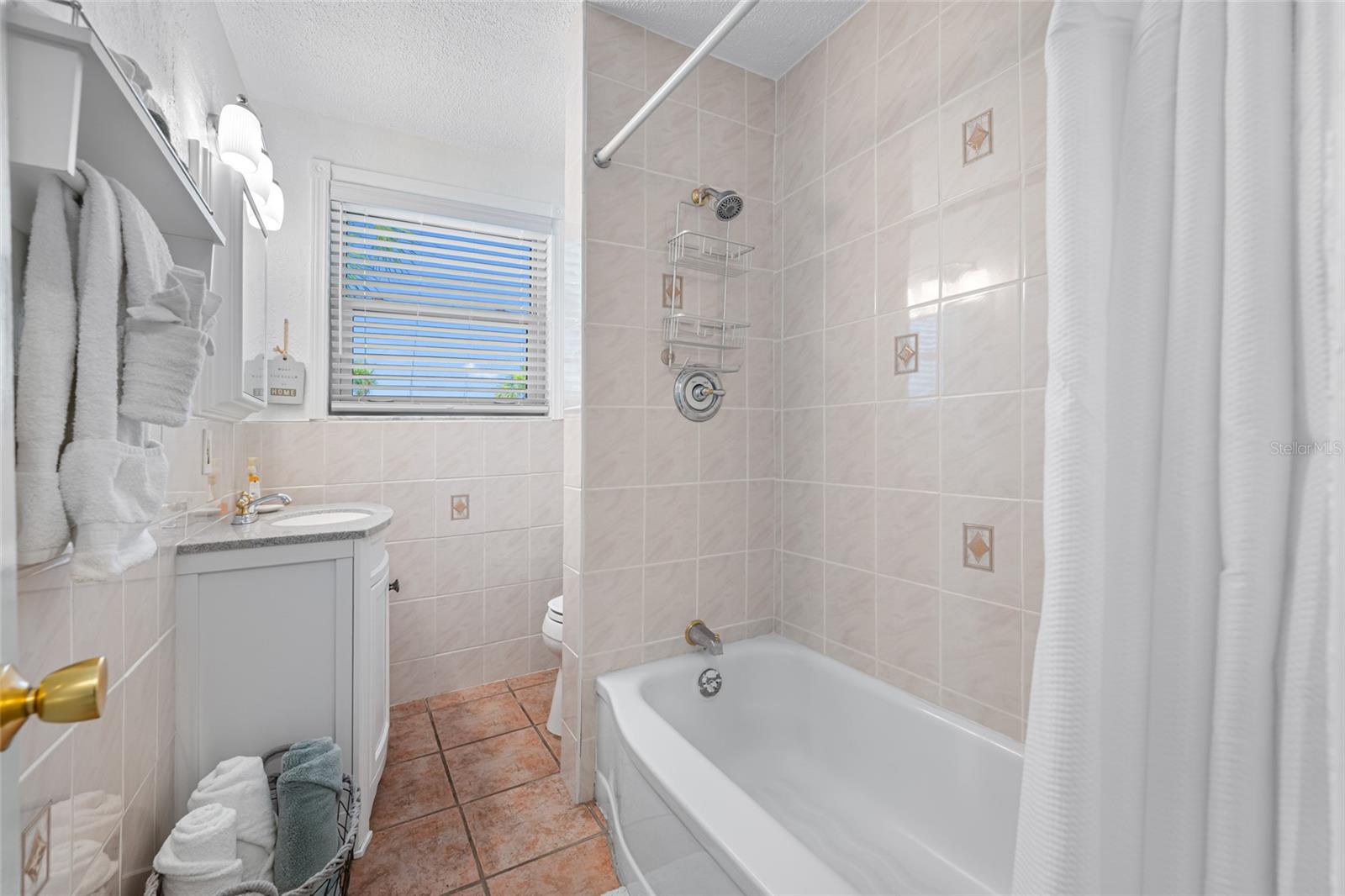 Image 27 of 43 For 6700 Sunset Way 406