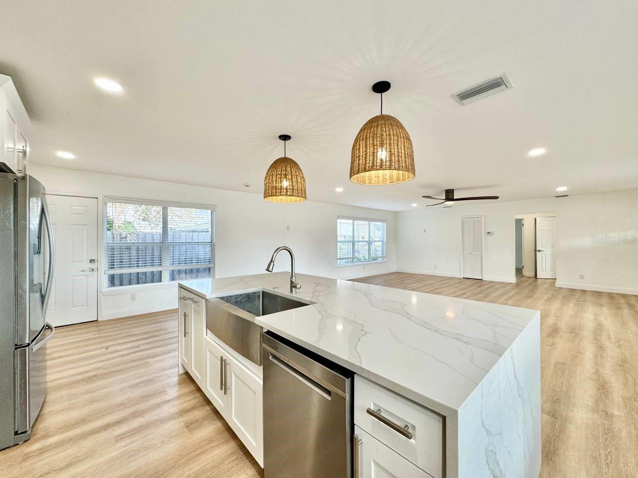 Image 11 of 21 For 1101 46th Street N