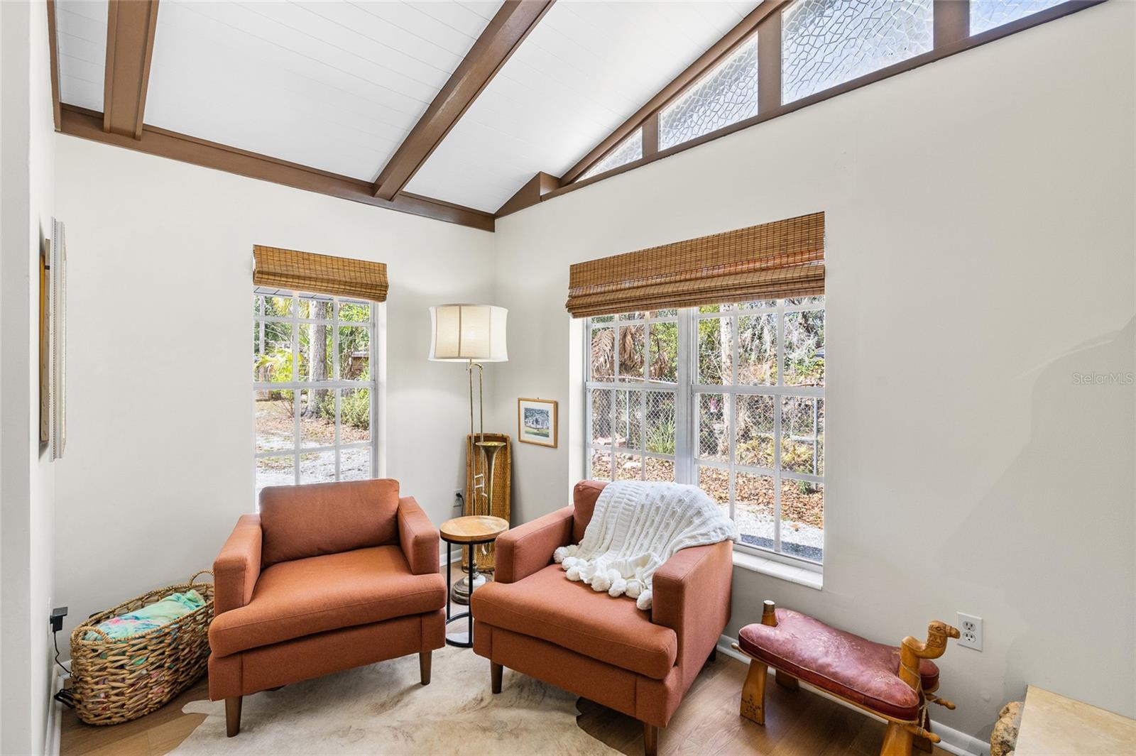 Image 16 of 45 For 6906 Valrie Lane