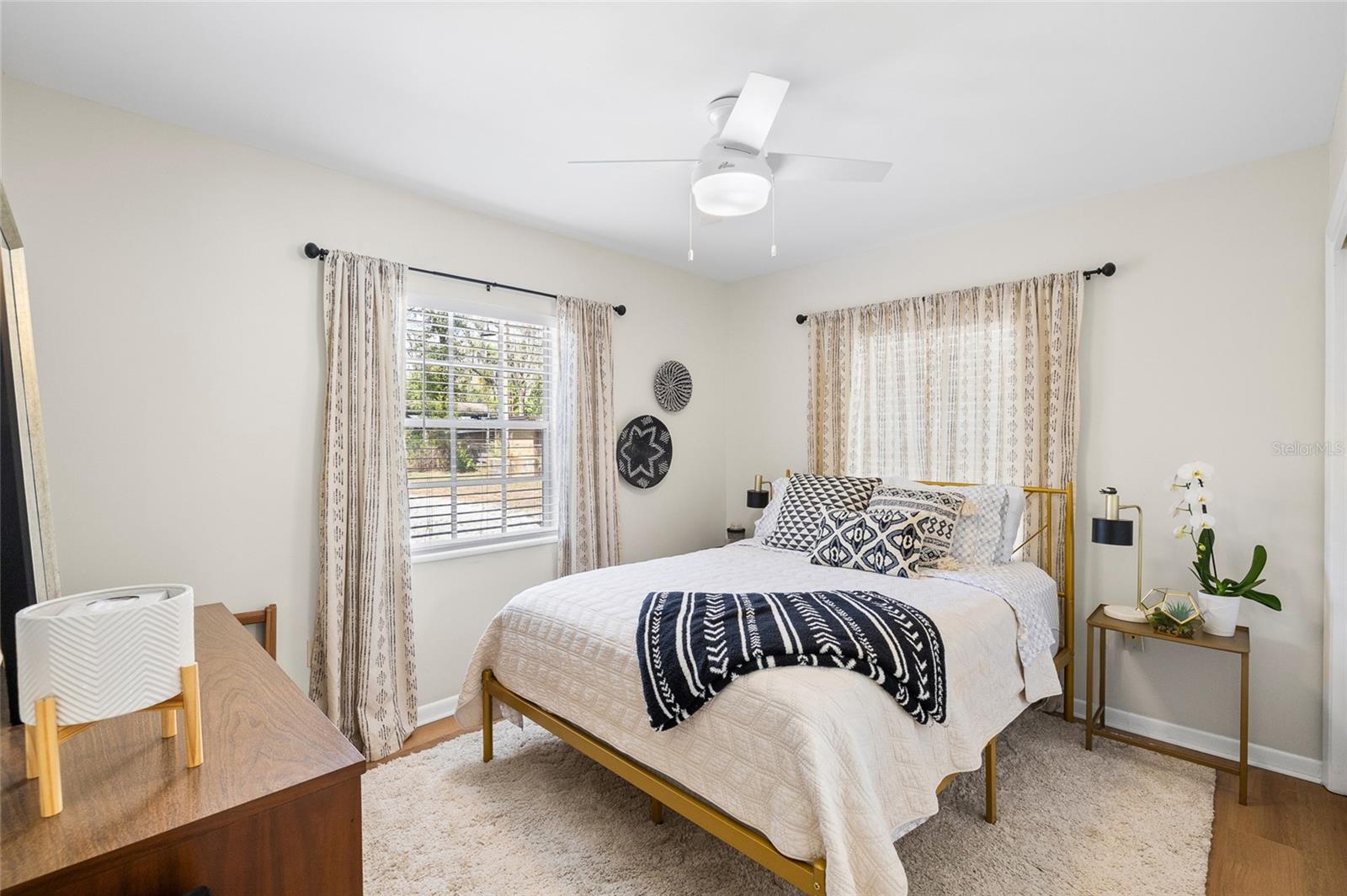 Image 17 of 45 For 6906 Valrie Lane