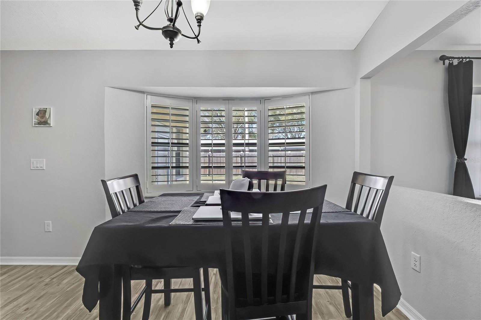 Image 7 of 37 For 3743 Meridean Place