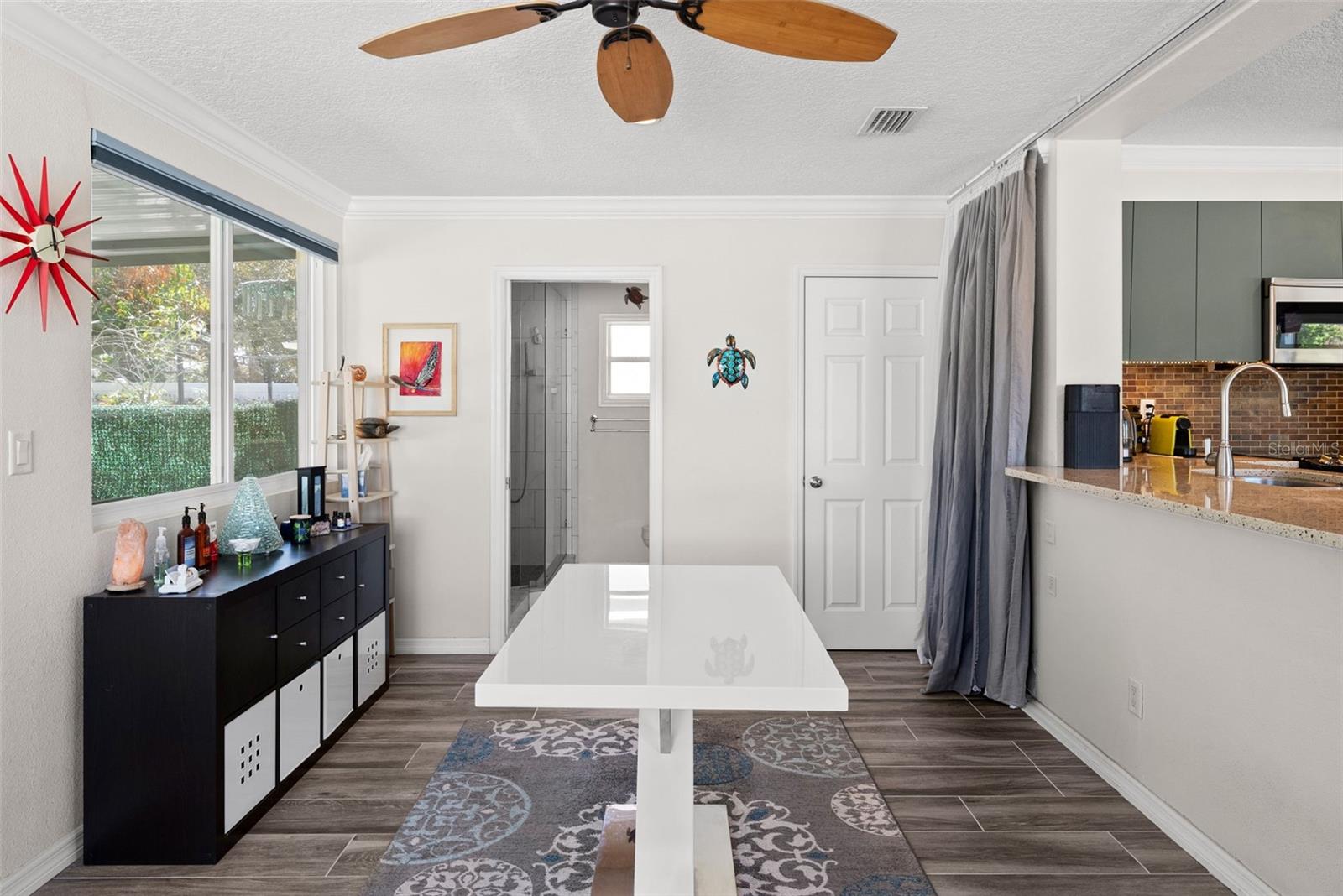 Image 16 of 55 For 615 Woodlynne Avenue