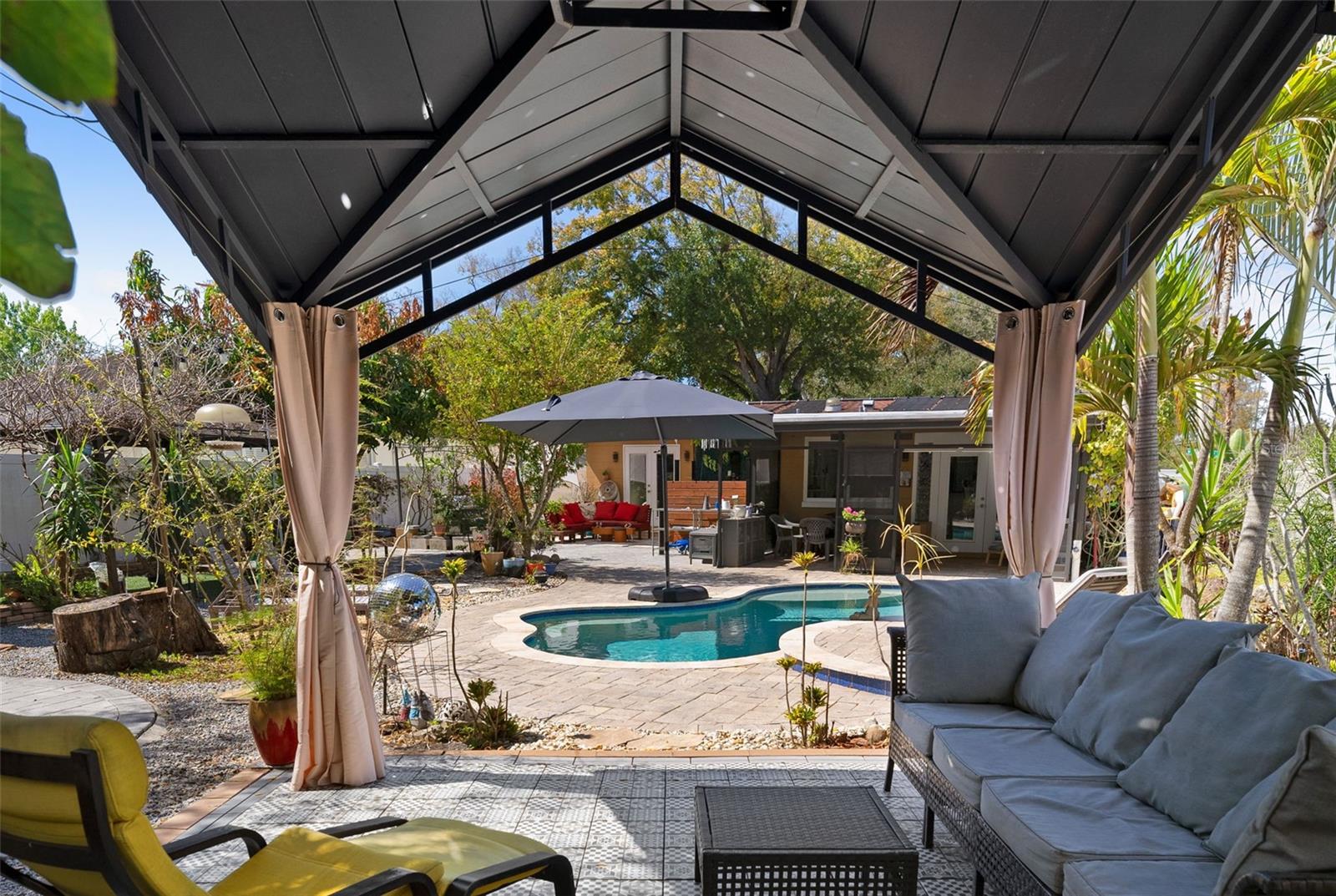 Image 21 of 55 For 615 Woodlynne Avenue