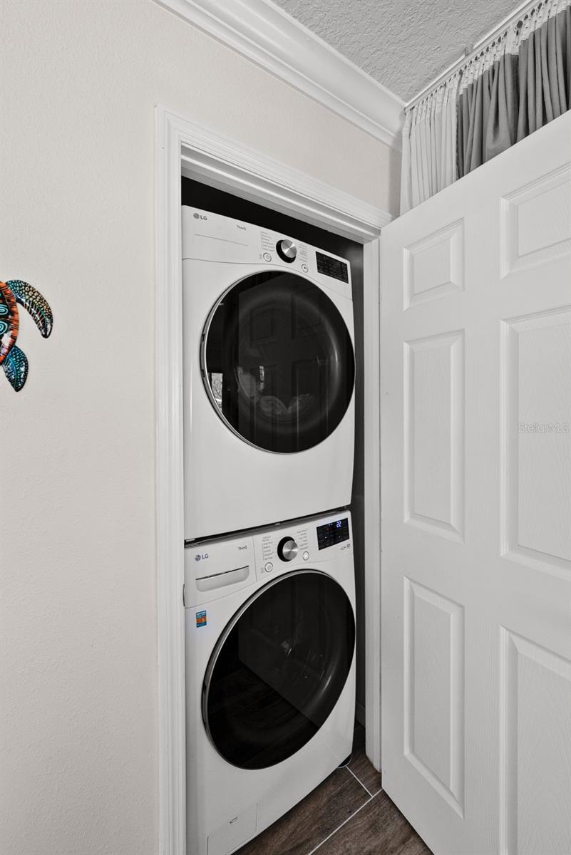 Image 23 of 55 For 615 Woodlynne Avenue