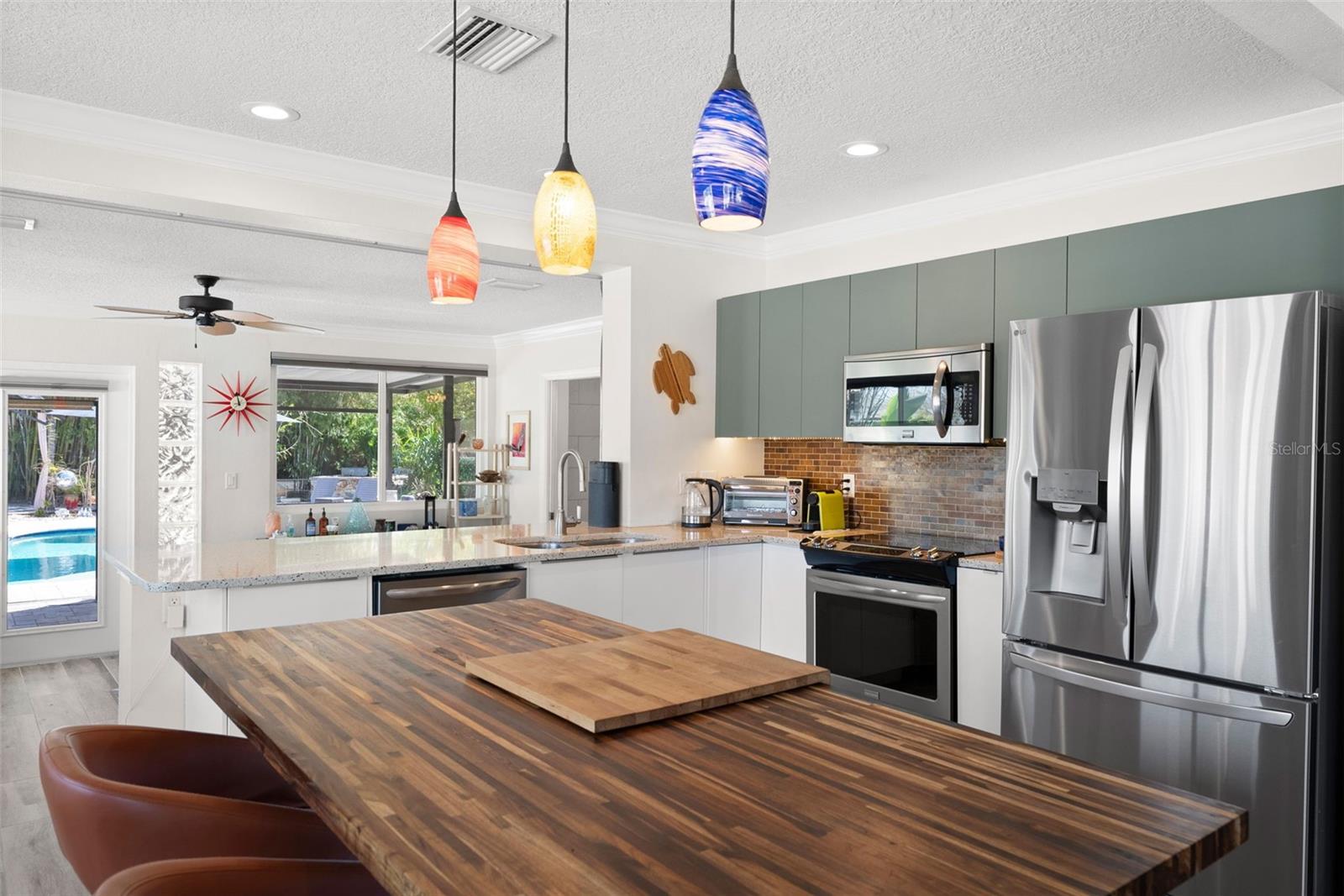 Image 8 of 55 For 615 Woodlynne Avenue