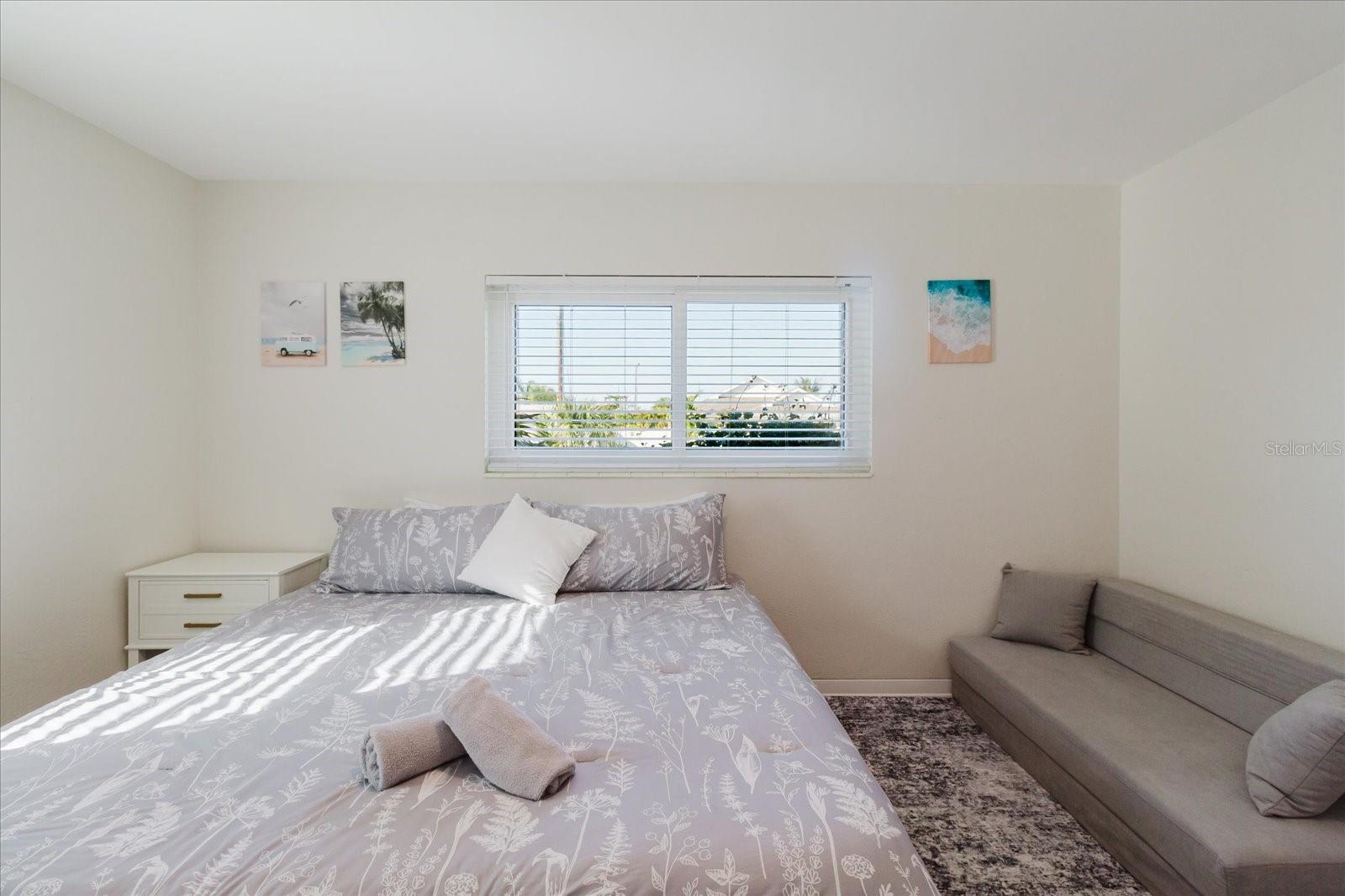 Image 16 of 26 For 14512 117th Avenue