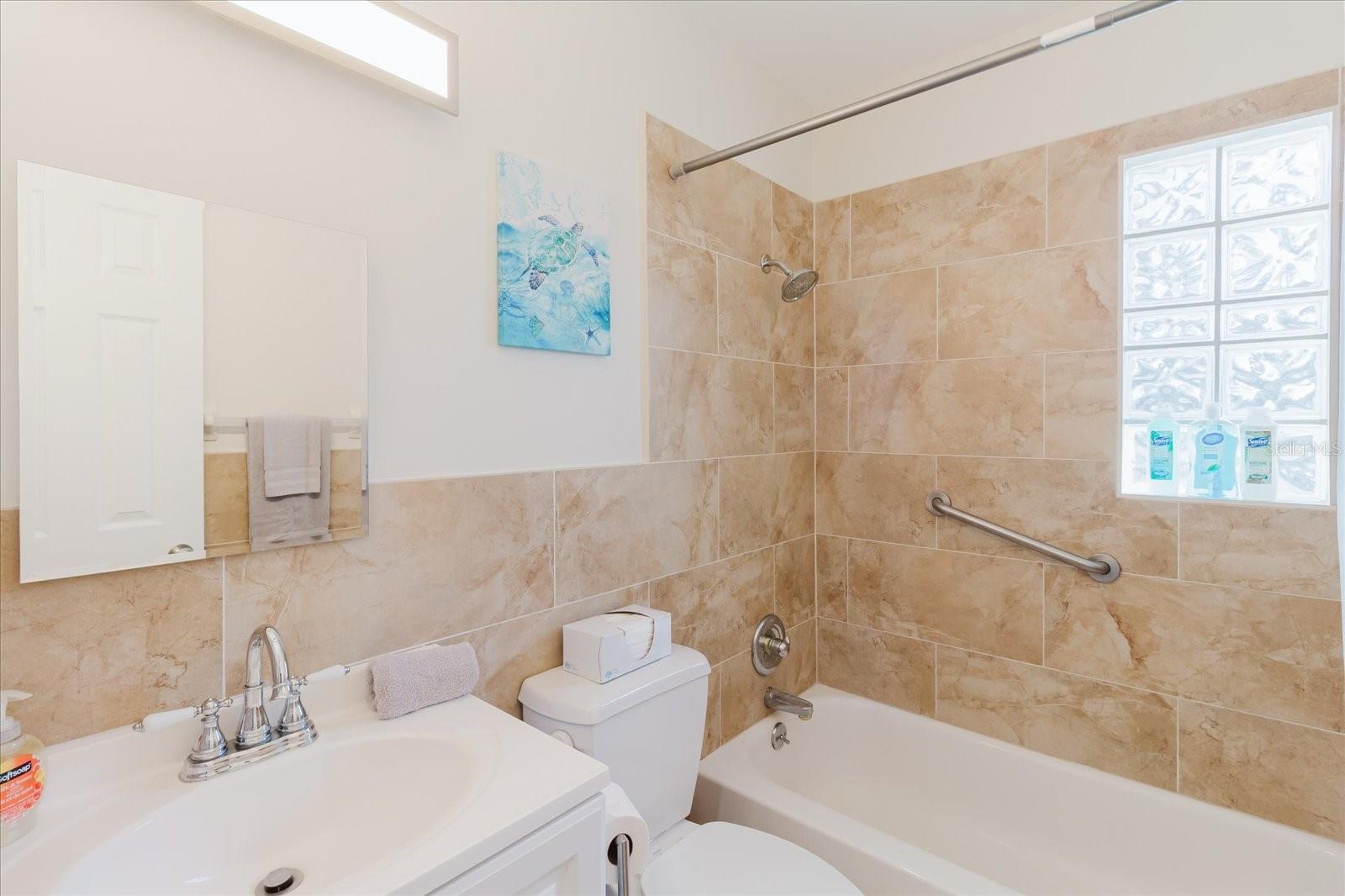 Image 17 of 26 For 14512 117th Avenue