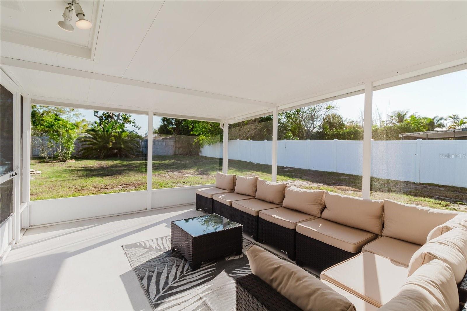 Image 22 of 26 For 14512 117th Avenue