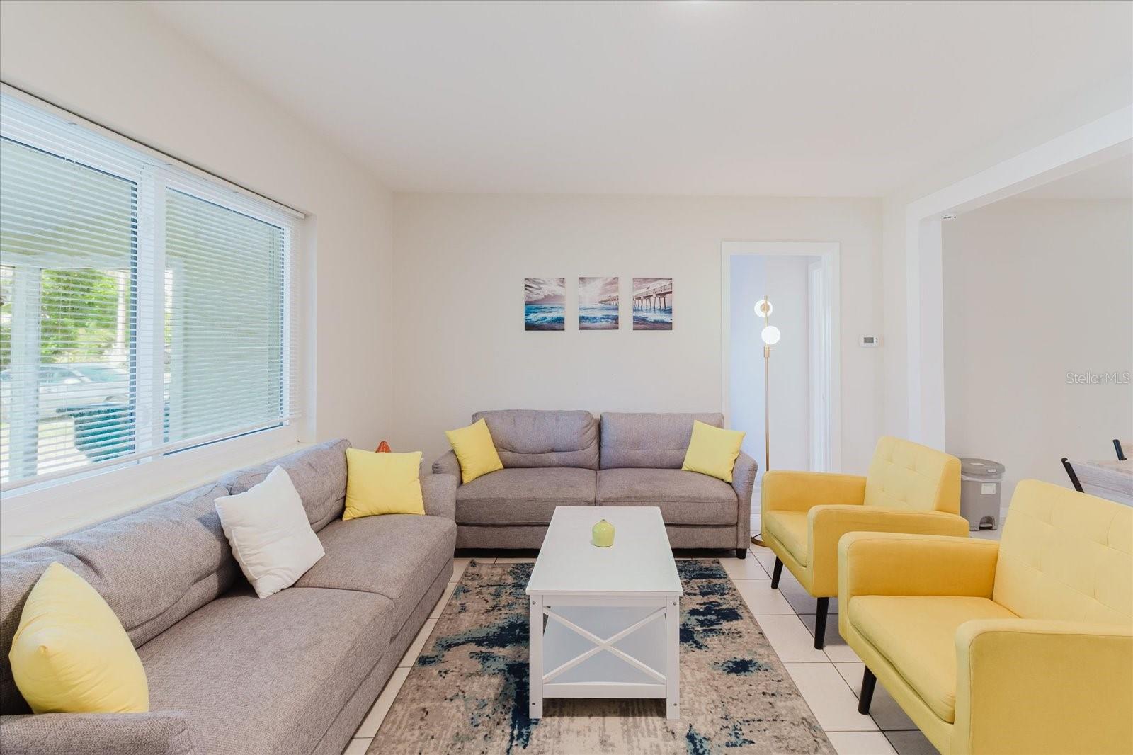 Image 5 of 26 For 14512 117th Avenue