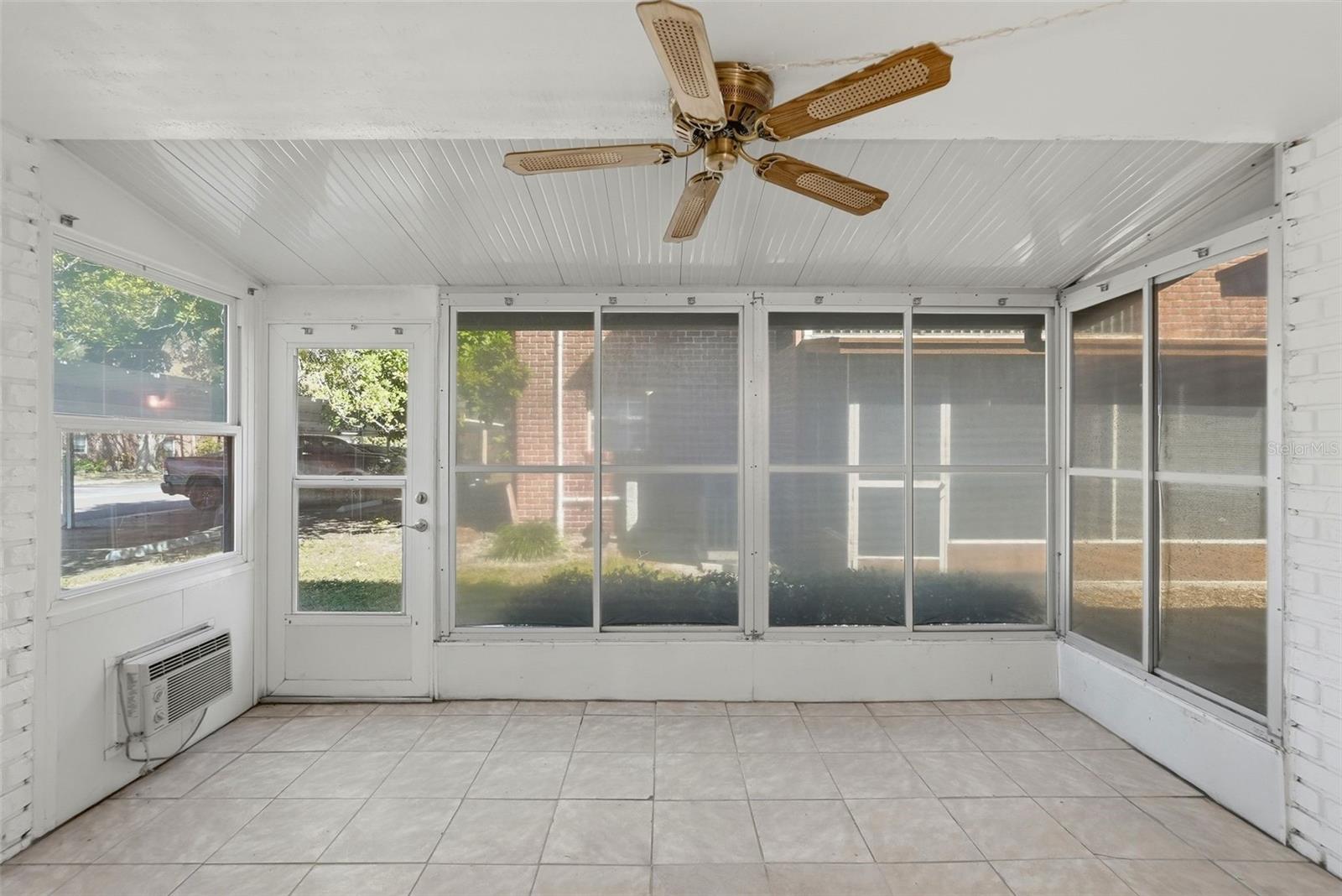 Image 19 of 26 For 1151 85th Avenue N A