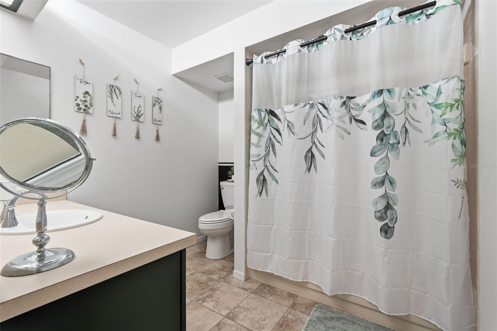 Image 33 of 41 For 3277 Montrose Circle