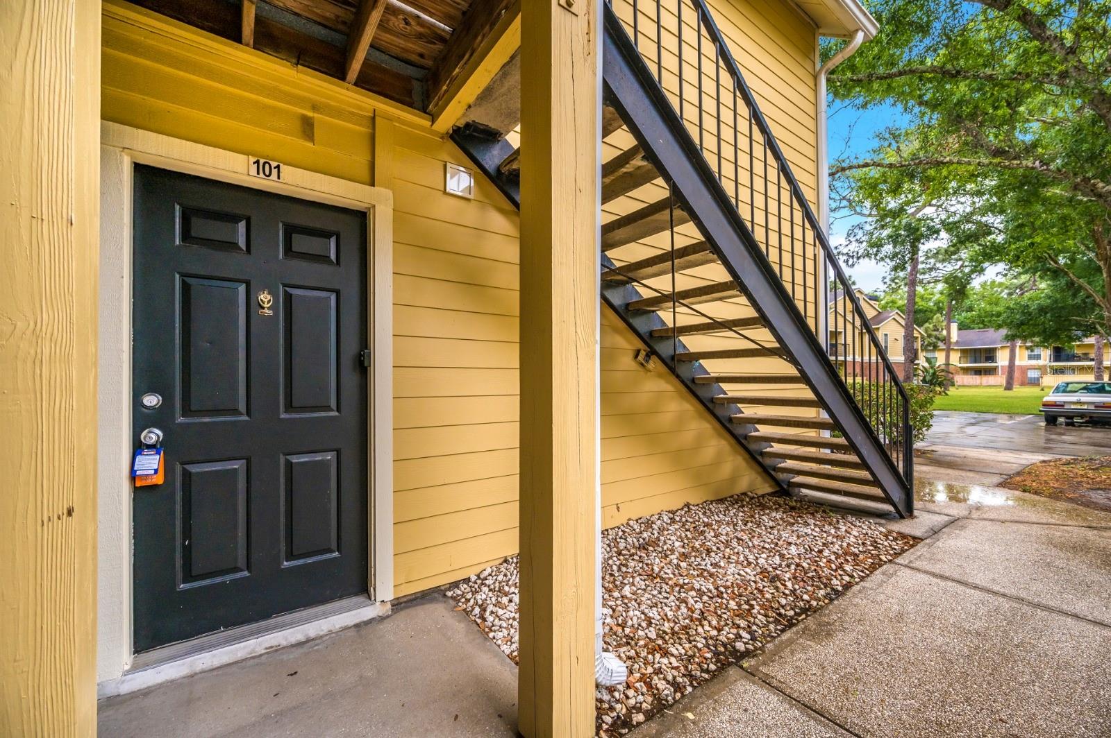 Image 3 of 19 For 8630 Mallard Reserve Drive 101