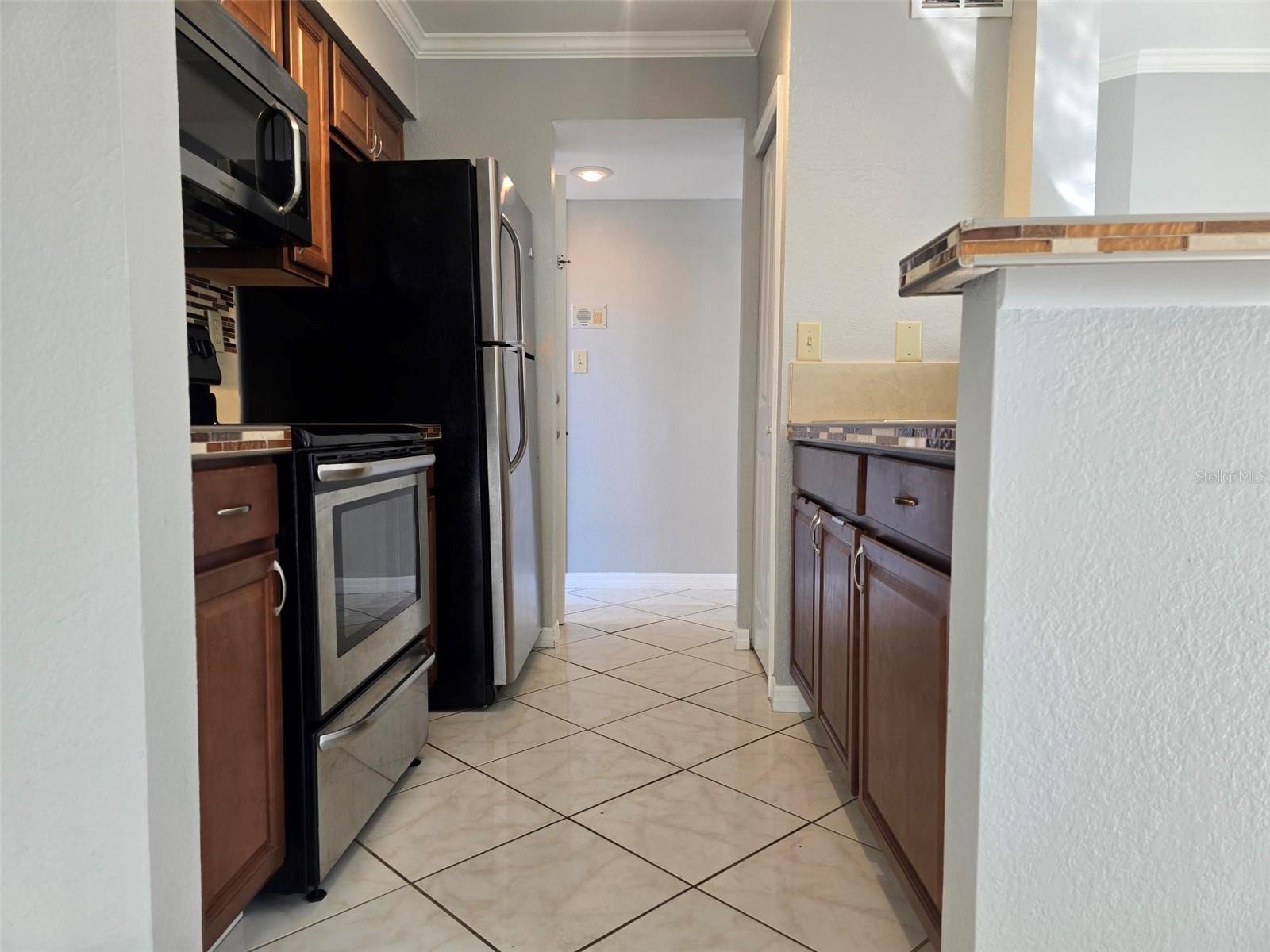 Image 5 of 19 For 8630 Mallard Reserve Drive 101