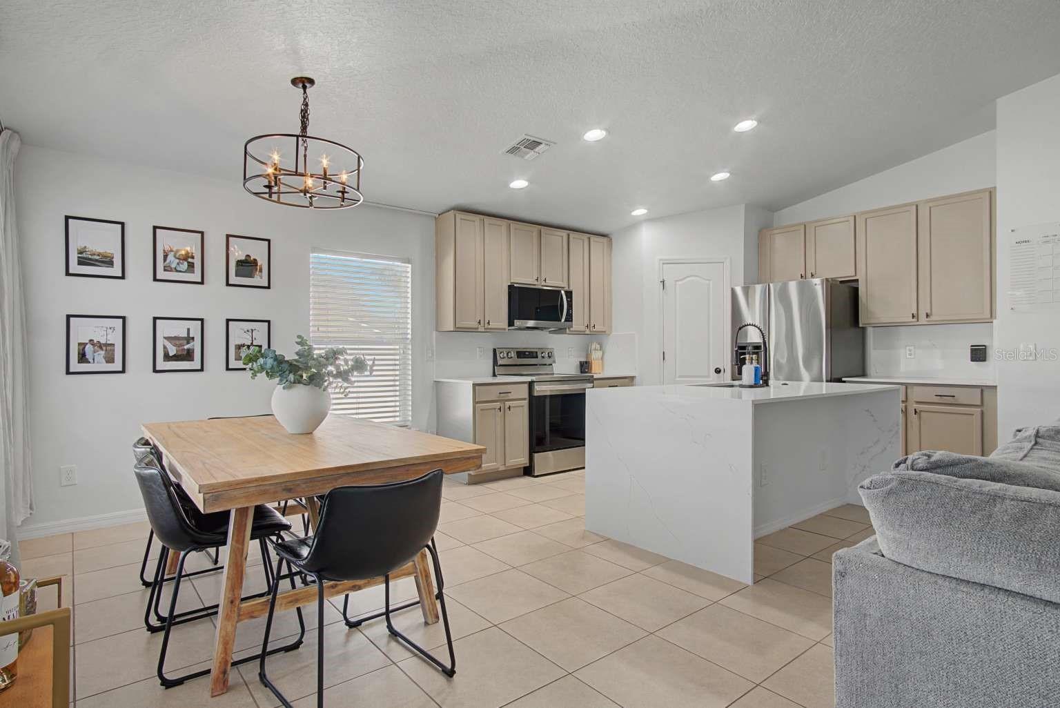 Image 13 of 35 For 10502 Bull Grass Drive