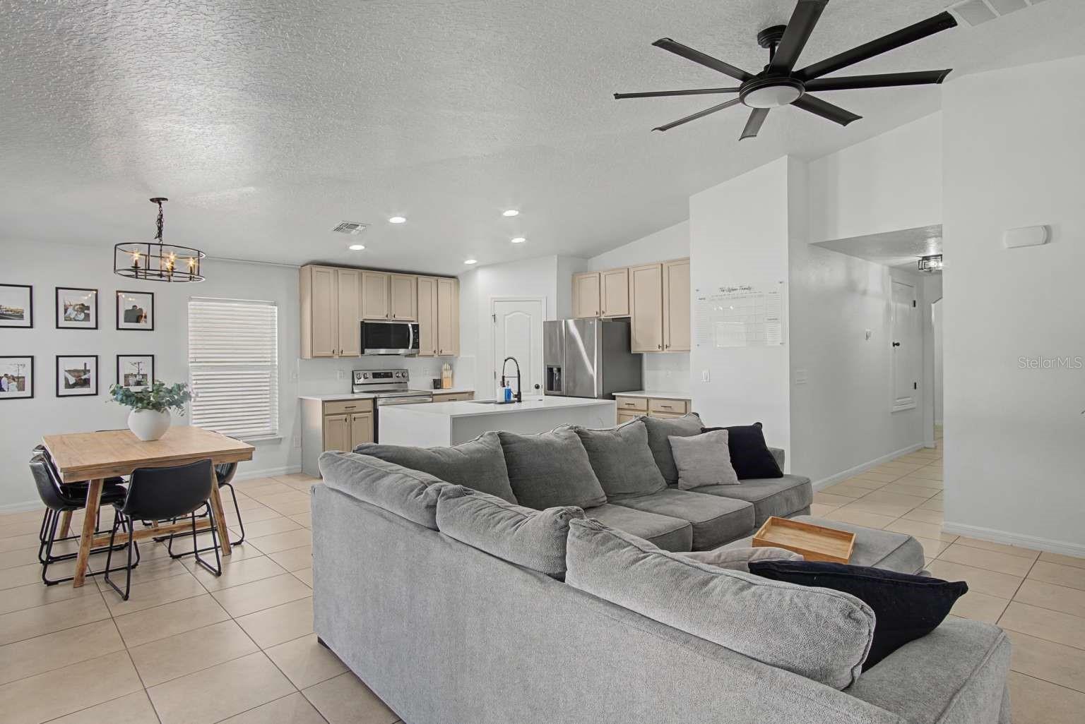 Image 14 of 35 For 10502 Bull Grass Drive