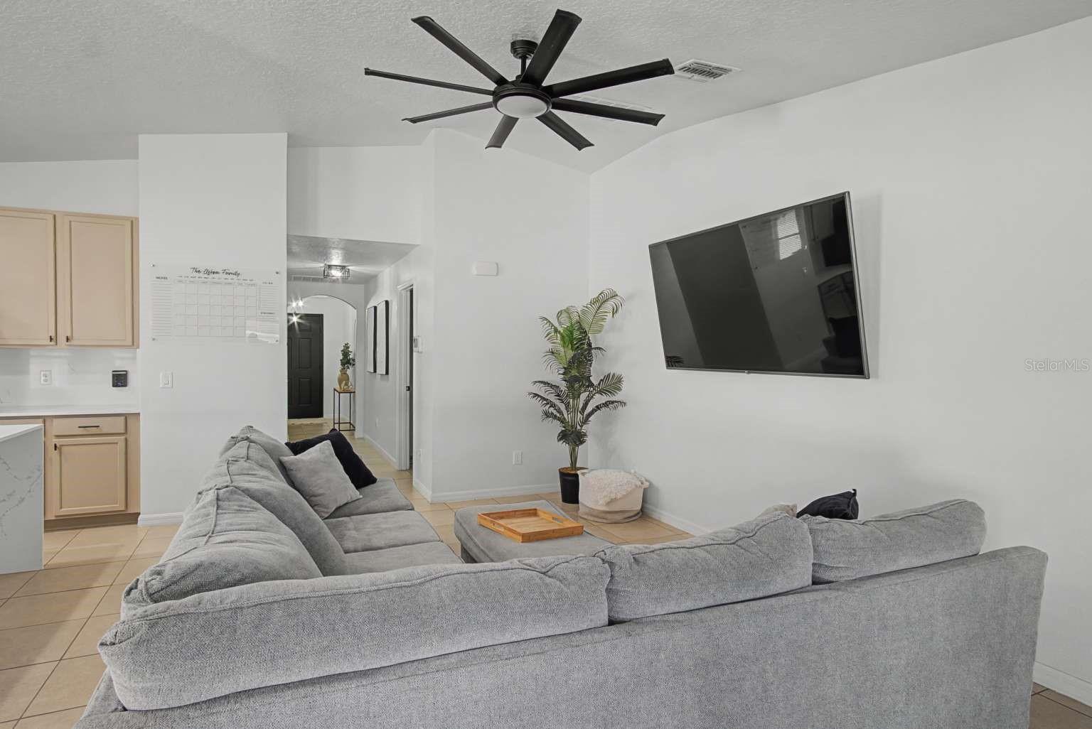 Image 15 of 35 For 10502 Bull Grass Drive