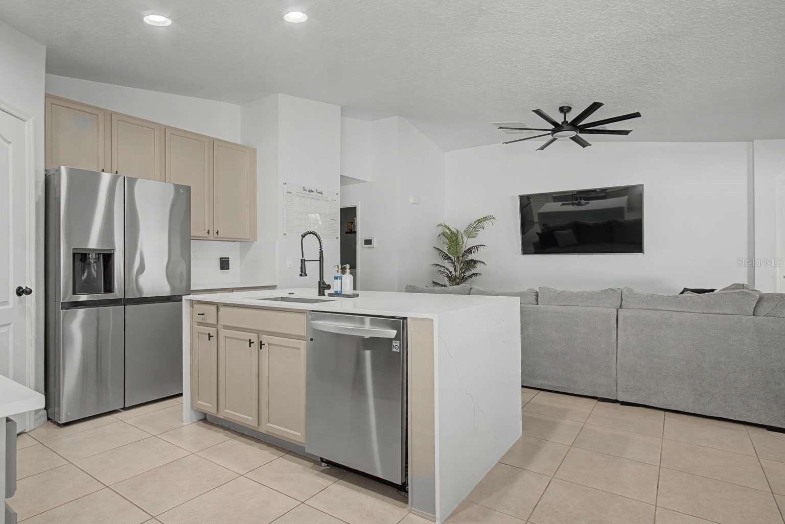 Image 8 of 35 For 10502 Bull Grass Drive