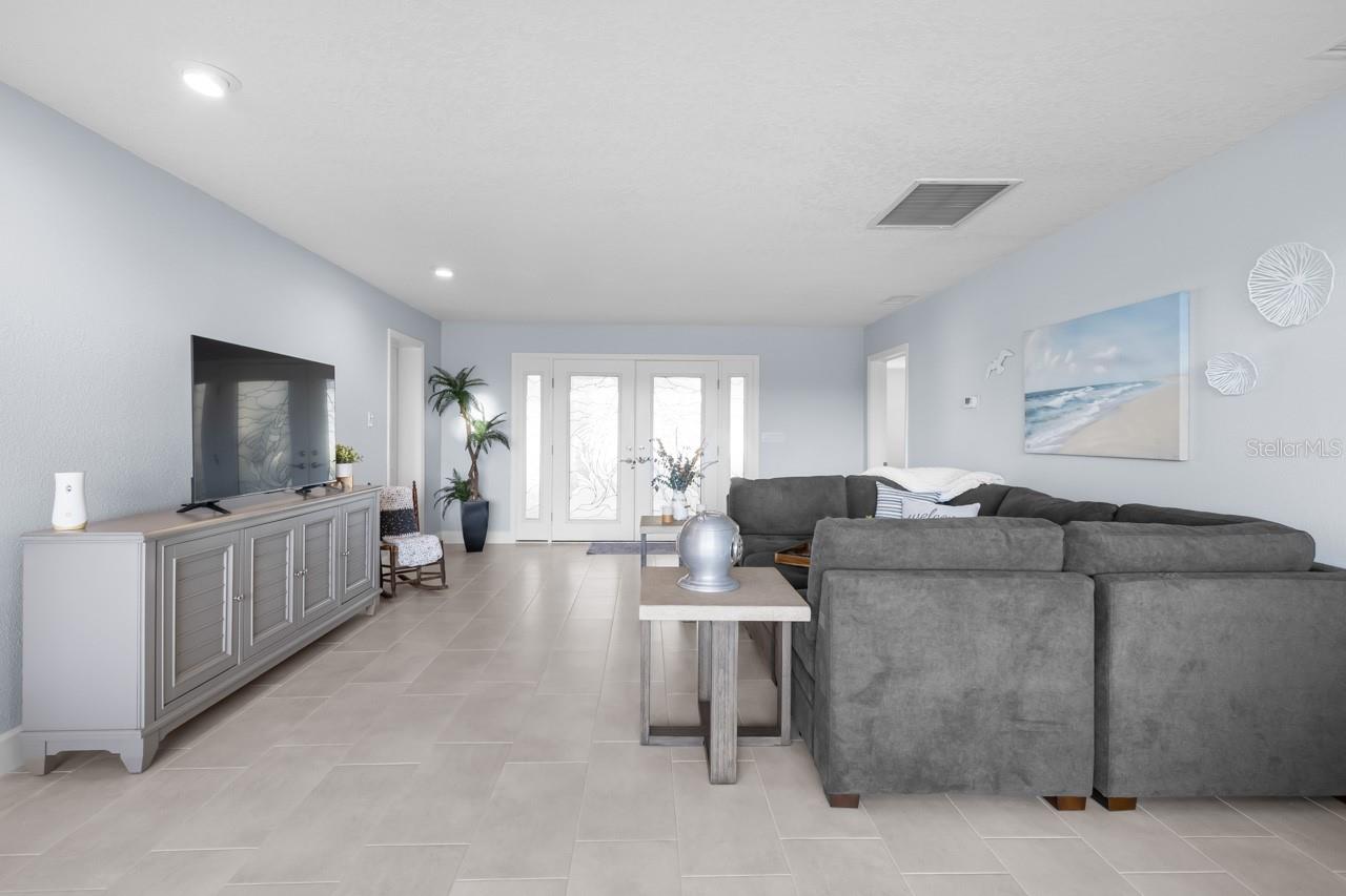 Image 10 of 72 For 100 18th Street Nw