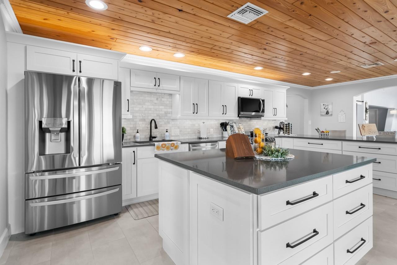 Image 19 of 72 For 100 18th Street Nw