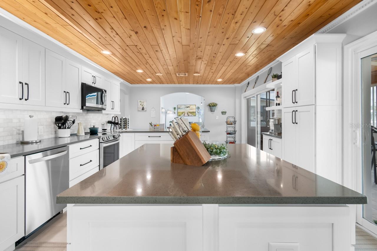 Image 20 of 72 For 100 18th Street Nw