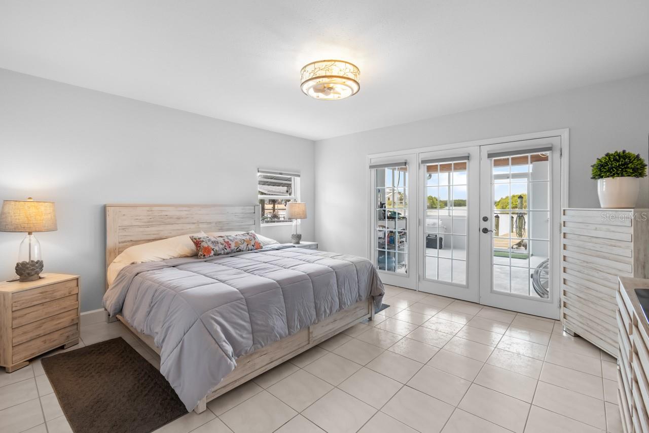 Image 21 of 72 For 100 18th Street Nw