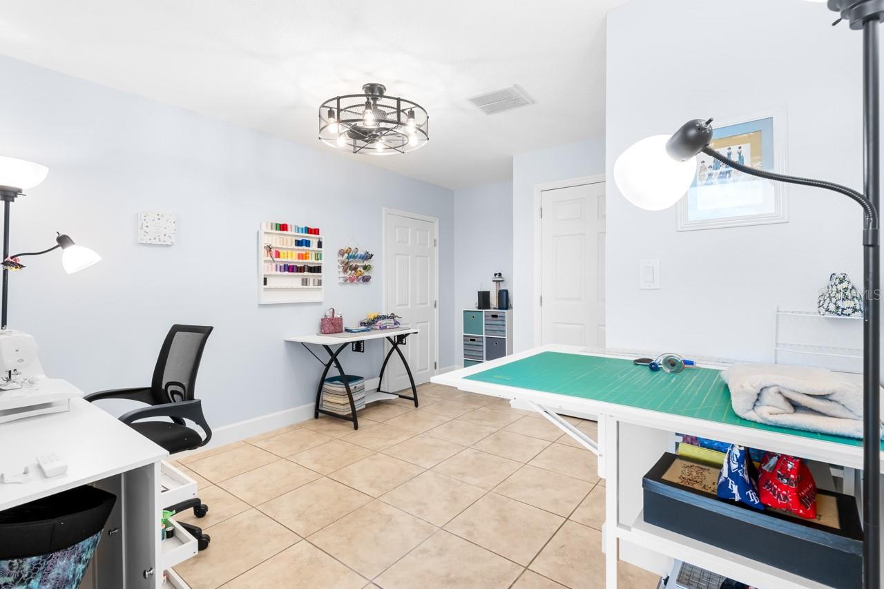 Image 29 of 72 For 100 18th Street Nw