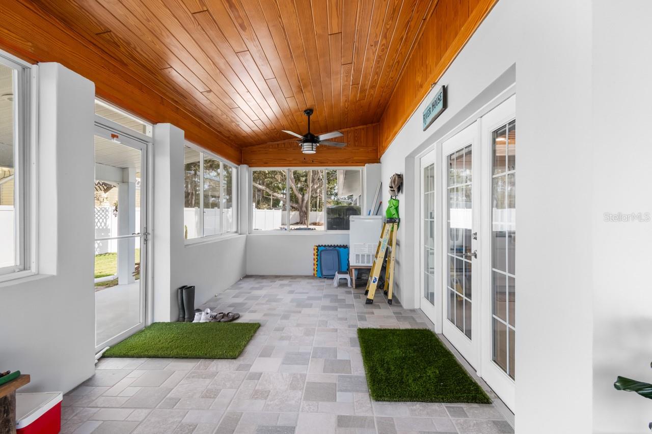 Image 38 of 72 For 100 18th Street Nw