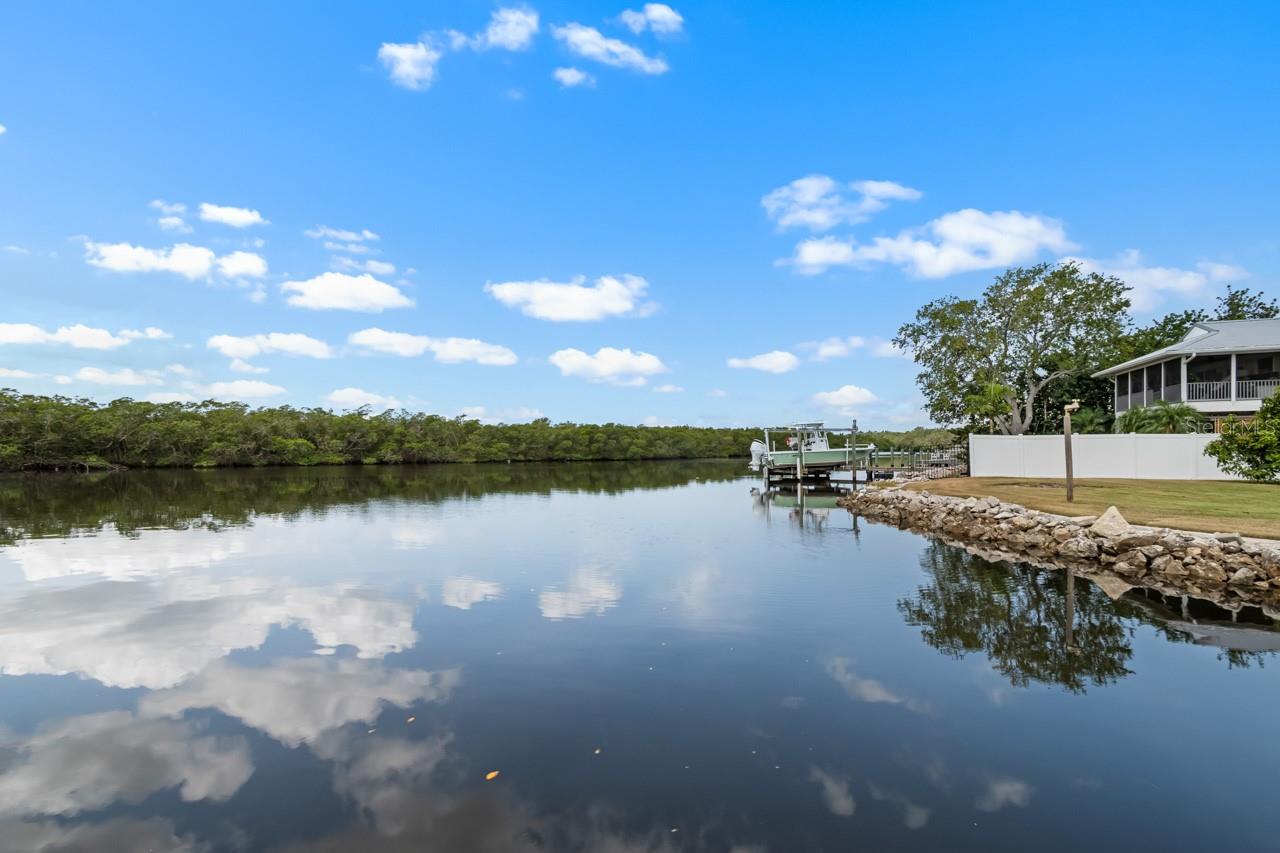 Image 43 of 72 For 100 18th Street Nw