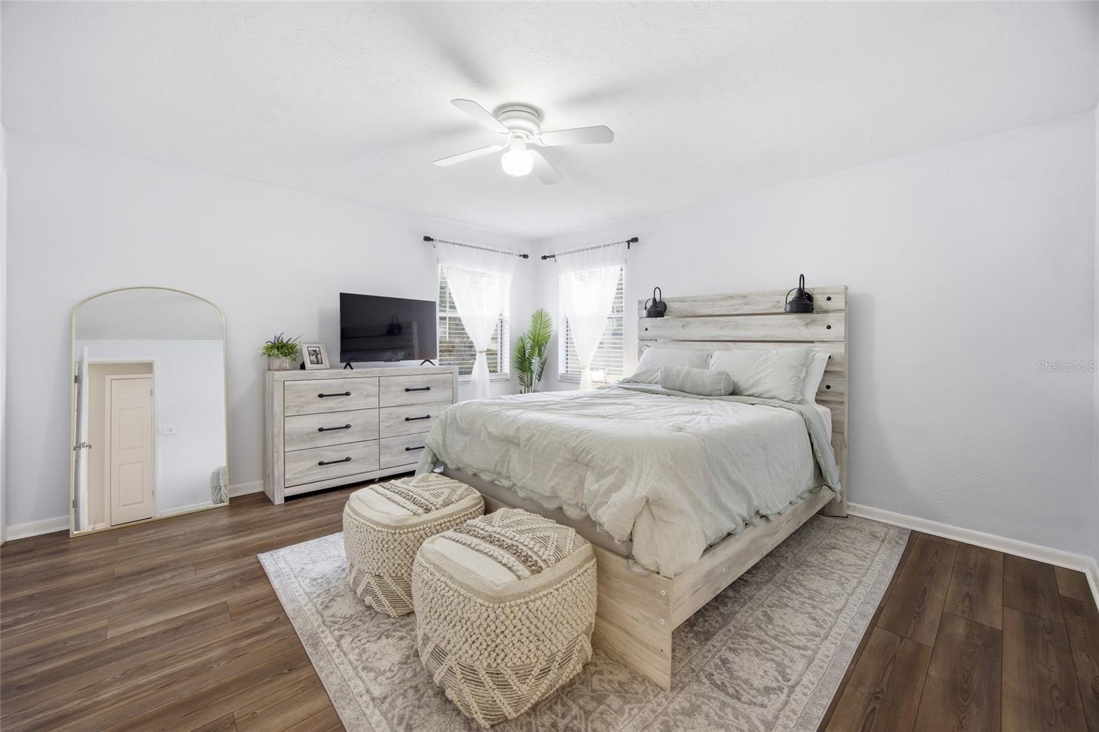 Image 13 of 38 For 3487 Honeylocust Drive