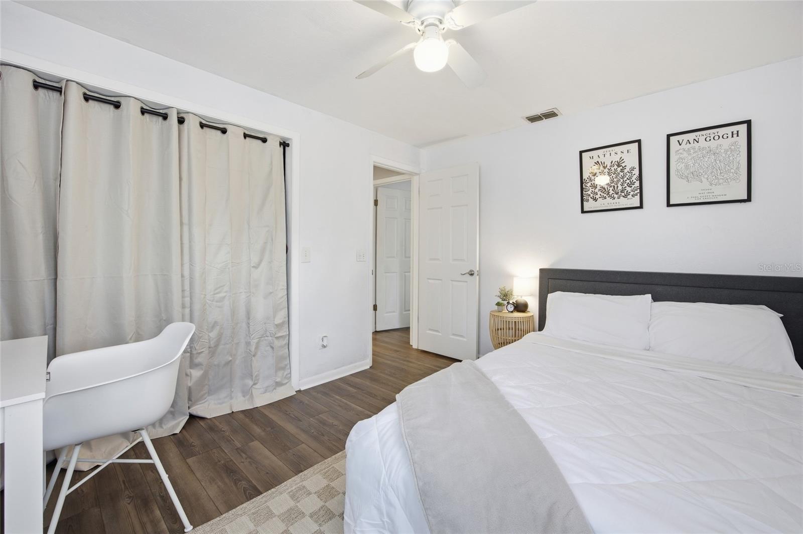 Image 18 of 38 For 3487 Honeylocust Drive