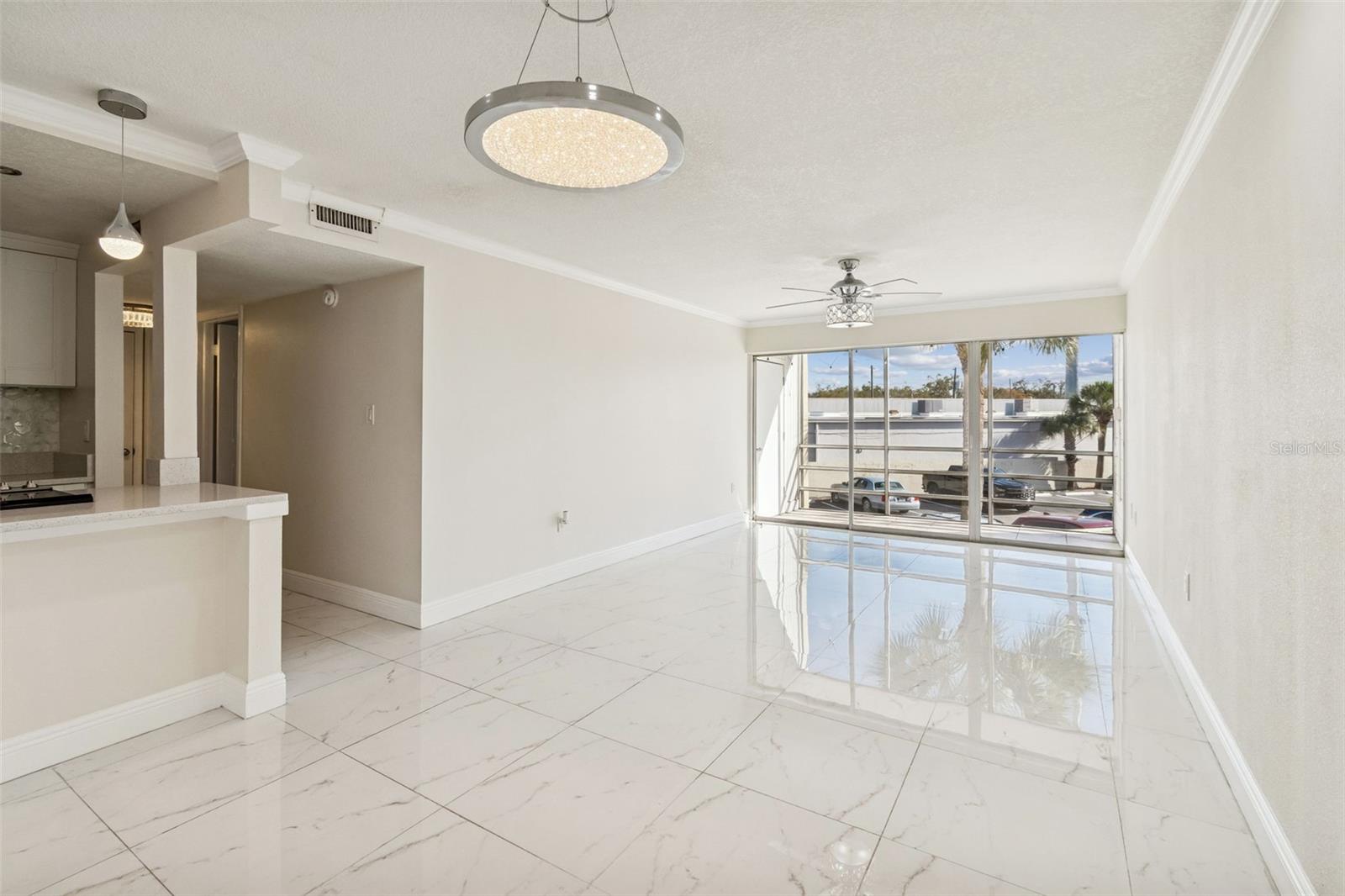 Image 12 of 44 For 2302 Manhattan Avenue 213