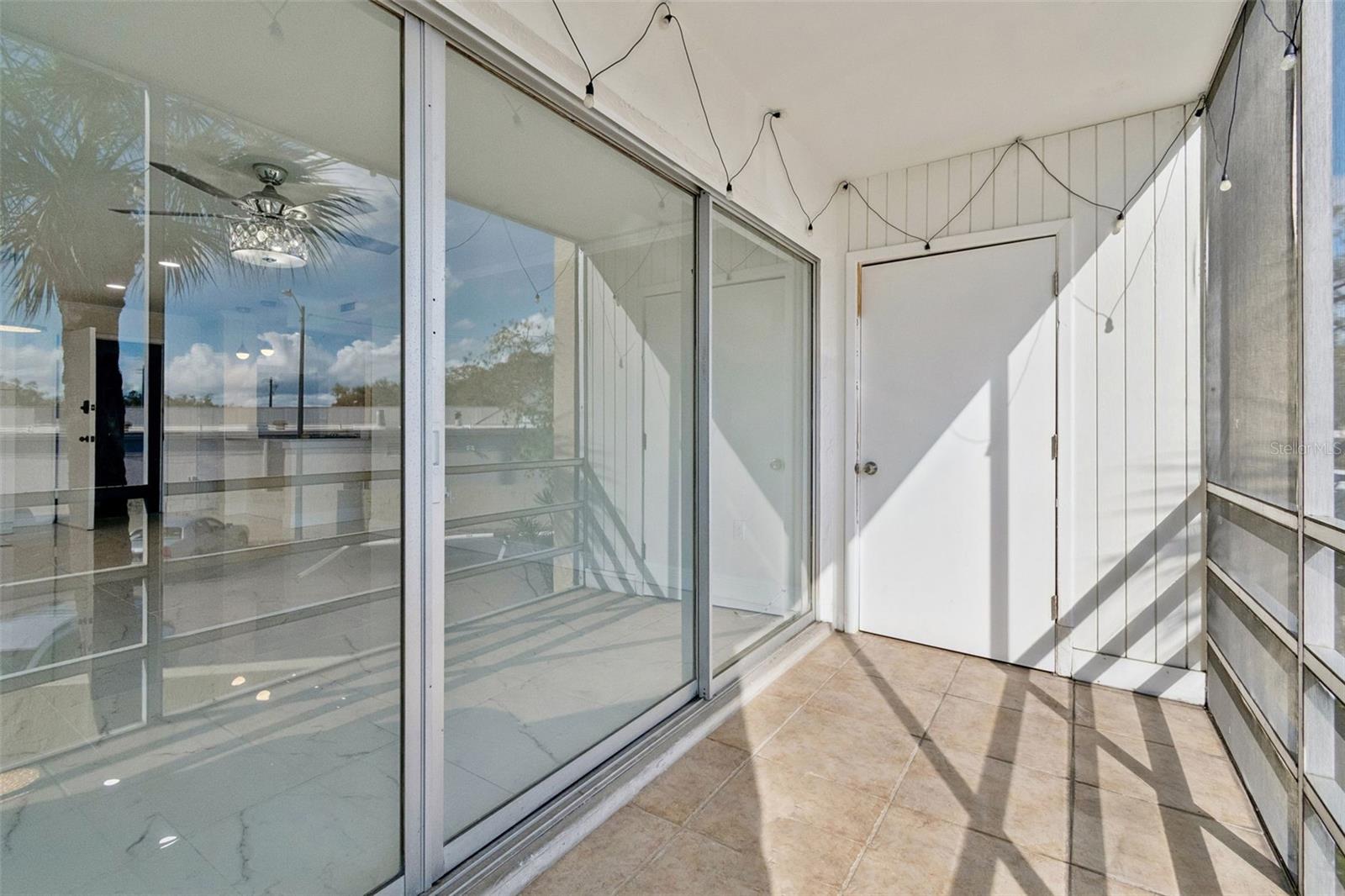 Image 18 of 44 For 2302 Manhattan Avenue 213