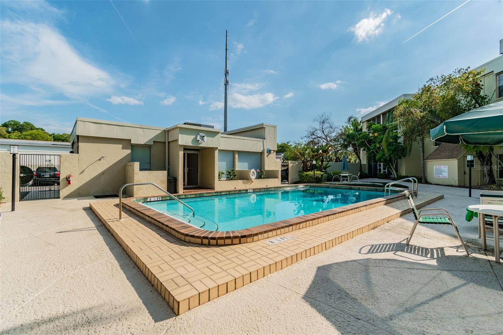 Image 40 of 44 For 2302 Manhattan Avenue 213