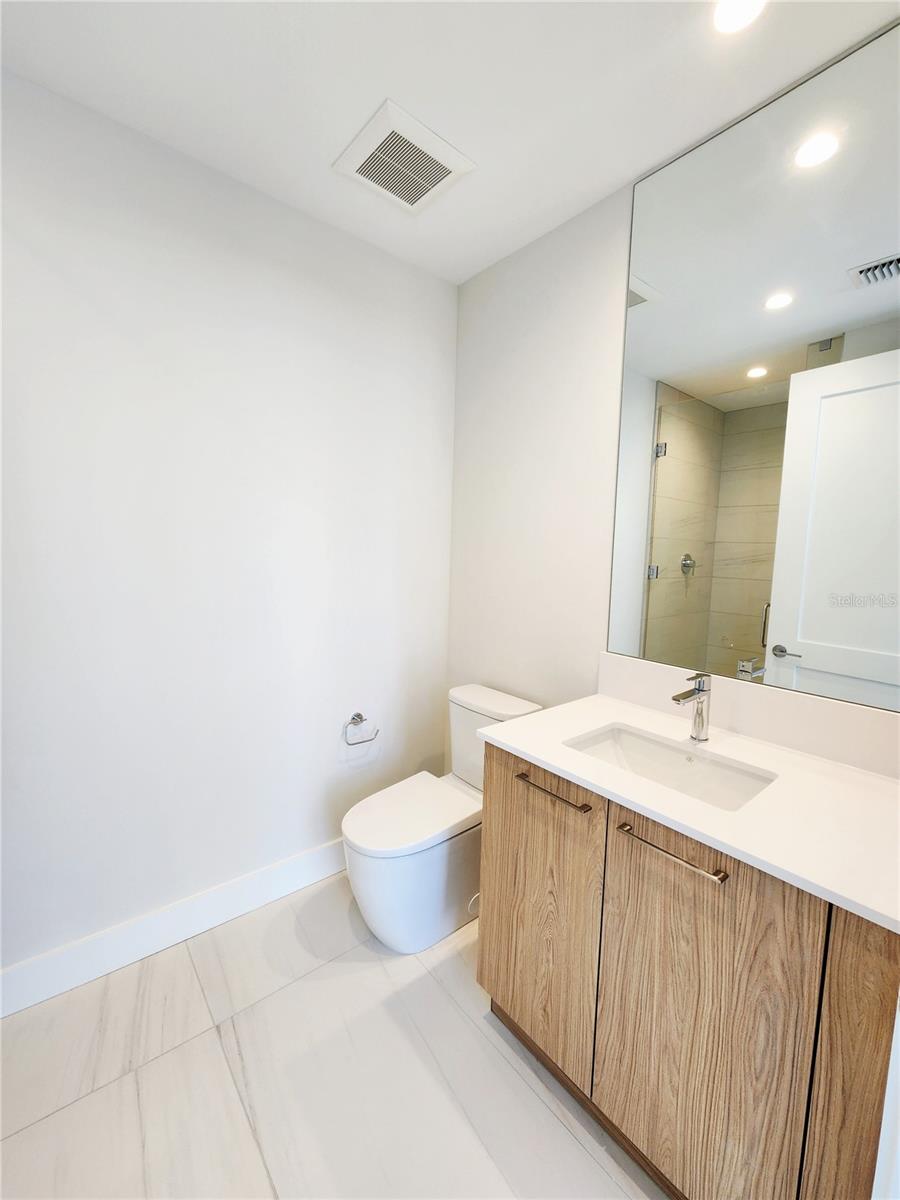 Image 29 of 52 For 275 1st Avenue S 2307