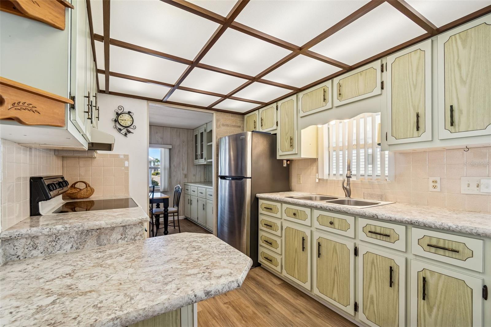 Image 8 of 28 For 61 Tanglewood Drive