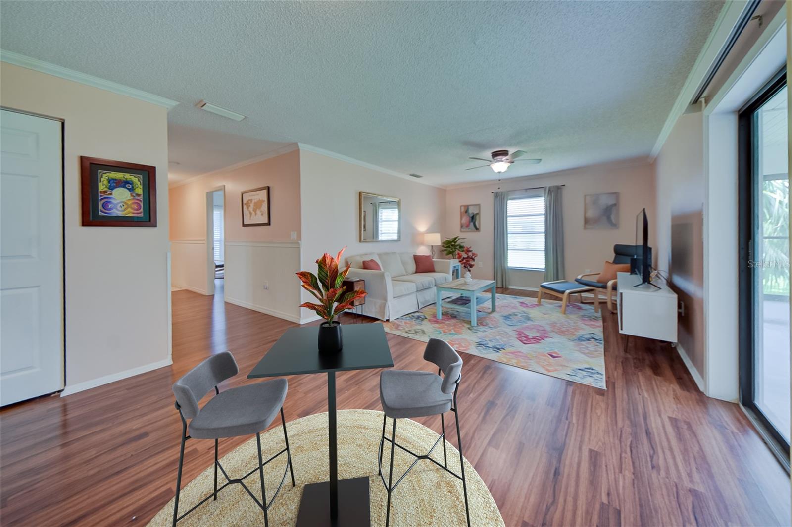 Image 17 of 38 For 3001 Vivienda Boulevard