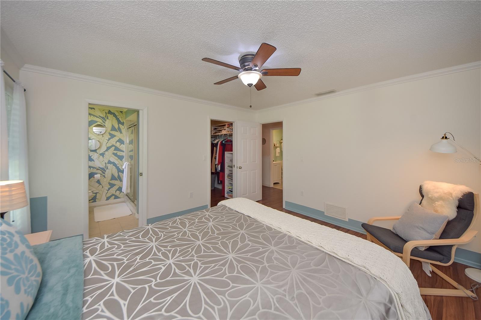 Image 8 of 38 For 3001 Vivienda Boulevard