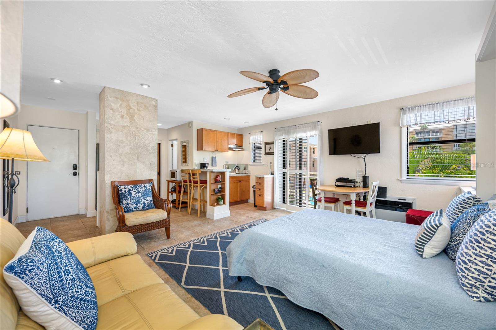 Image 10 of 34 For 6700 Sunset Way 105