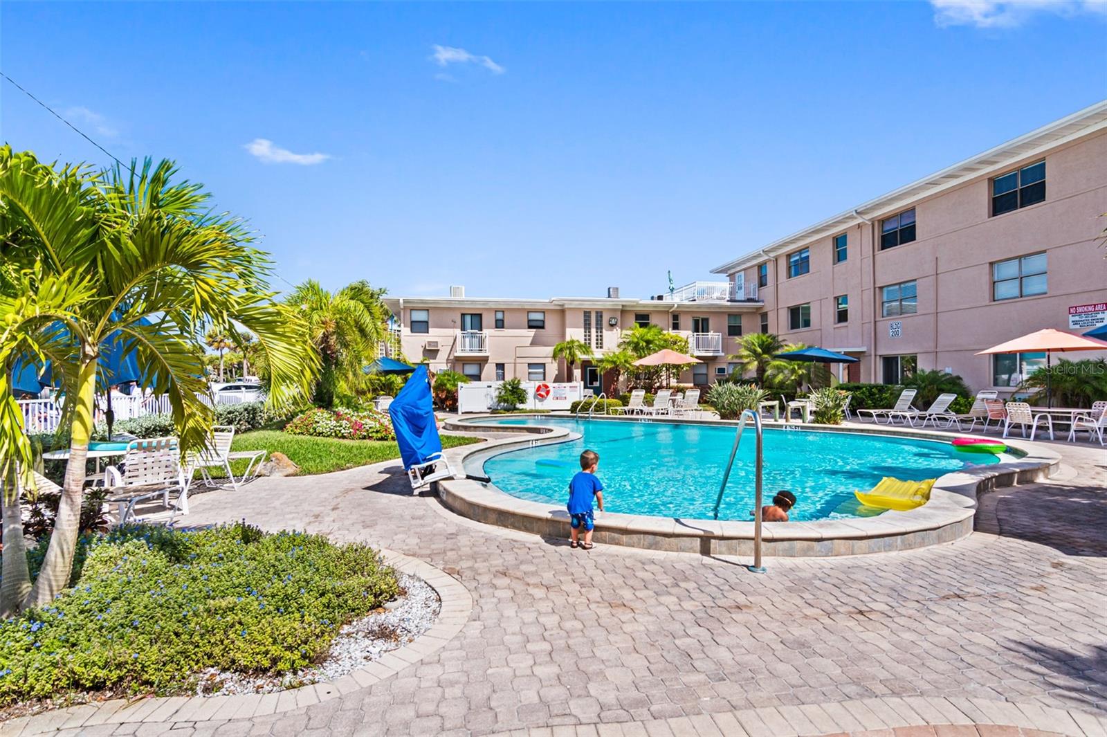 Image 4 of 34 For 6700 Sunset Way 105