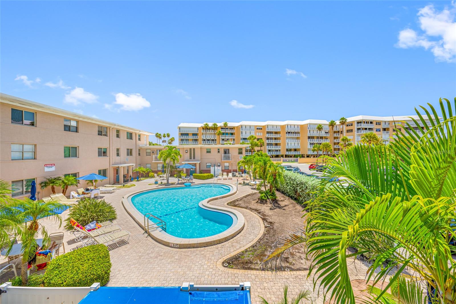 Image 5 of 34 For 6700 Sunset Way 105