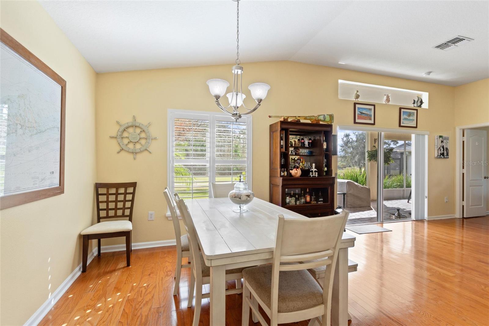 Image 16 of 30 For 5306 Lookout Pass