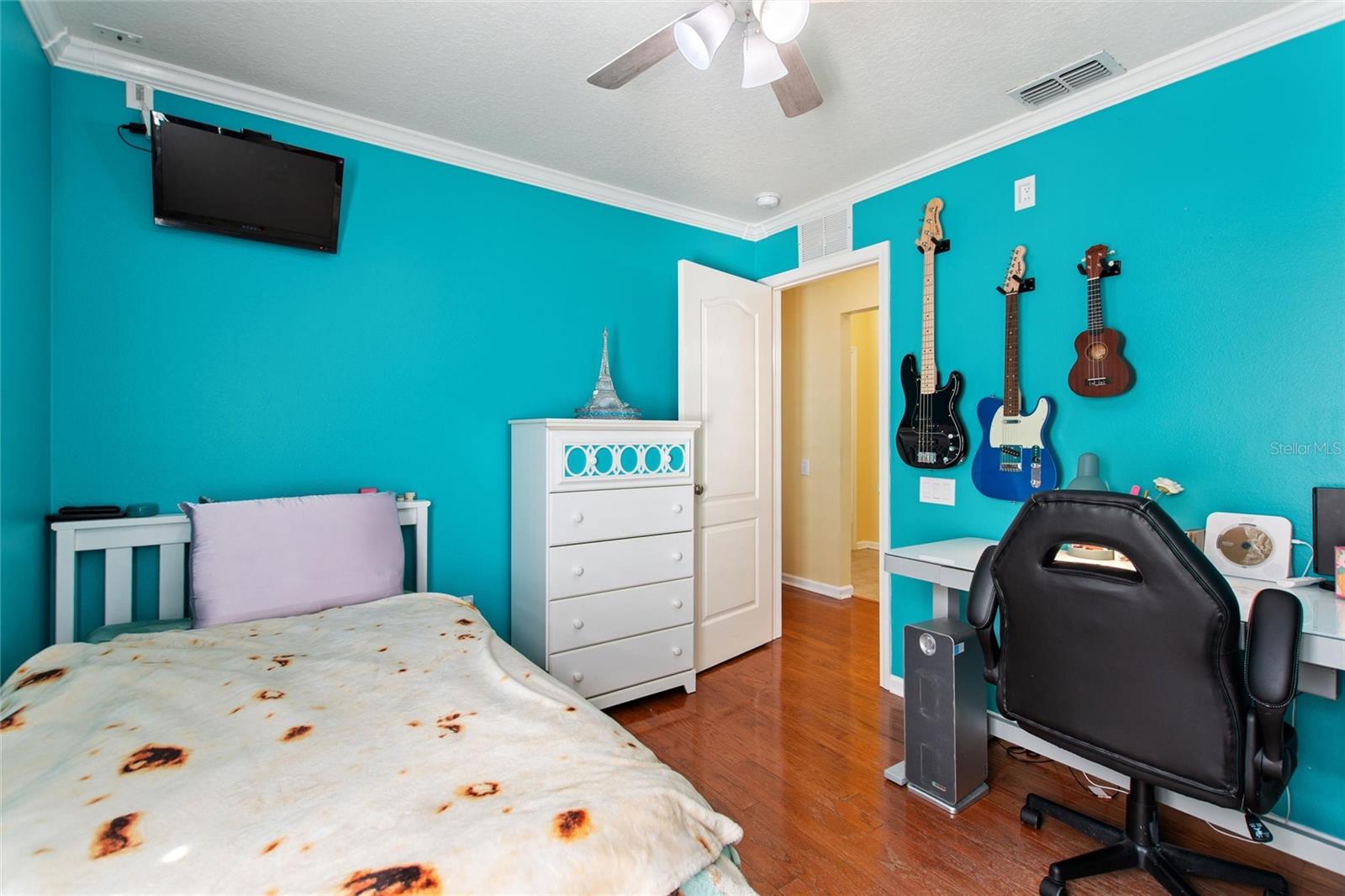 Image 6 of 30 For 5306 Lookout Pass