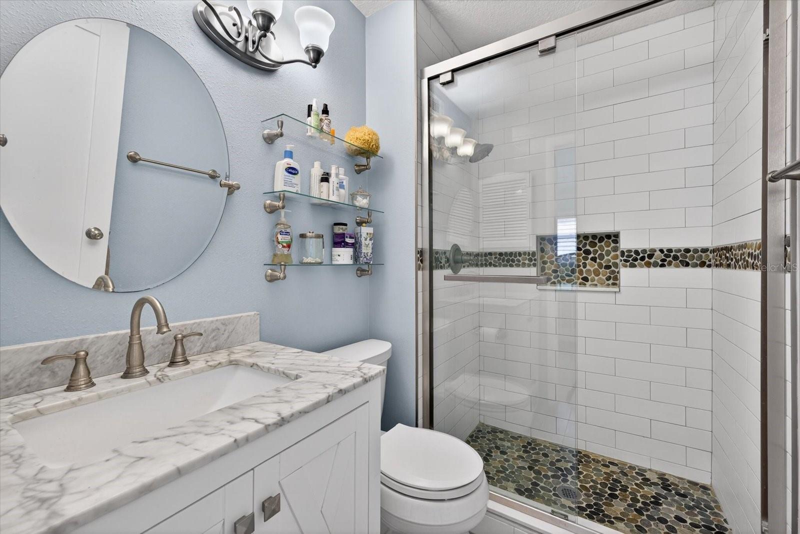 Image 15 of 22 For 1605 Amberlea Drive N