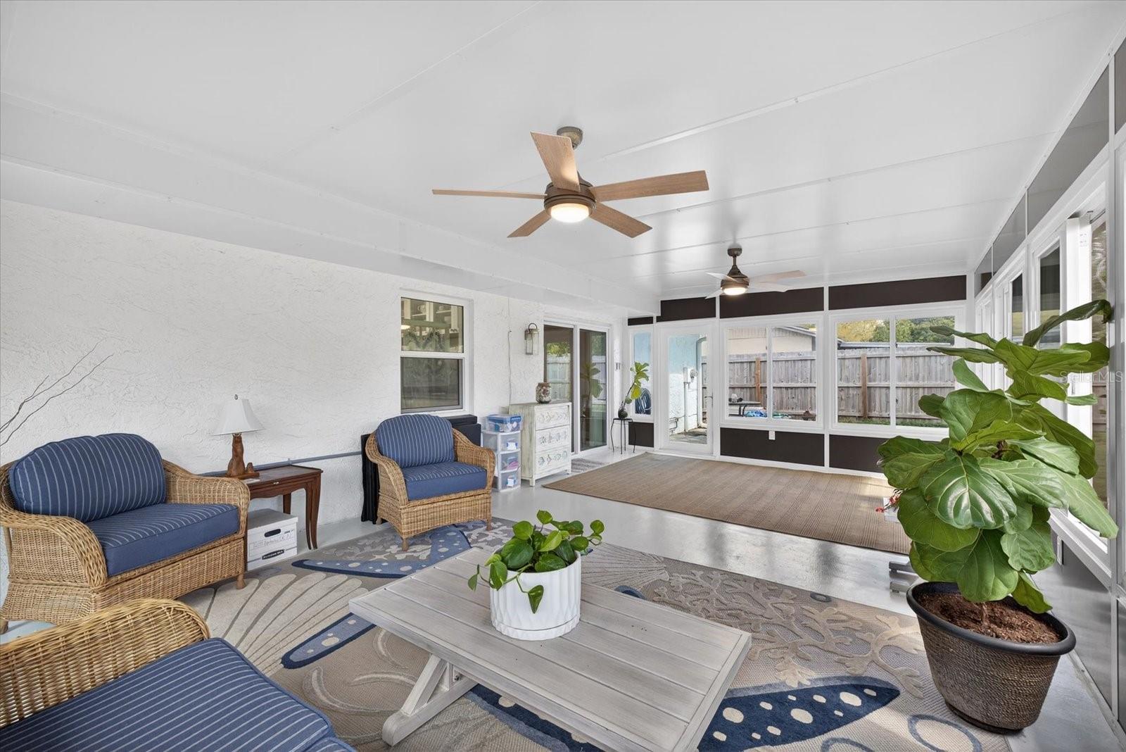 Image 20 of 22 For 1605 Amberlea Drive N