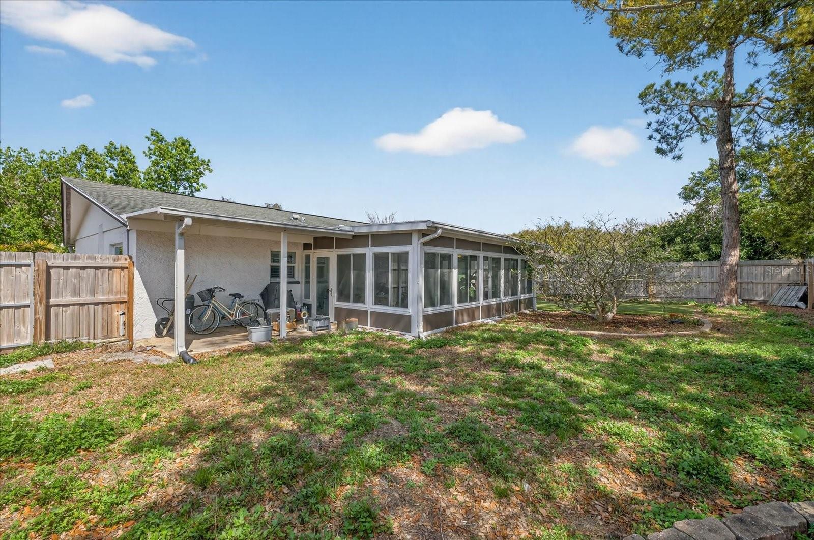 Image 22 of 22 For 1605 Amberlea Drive N