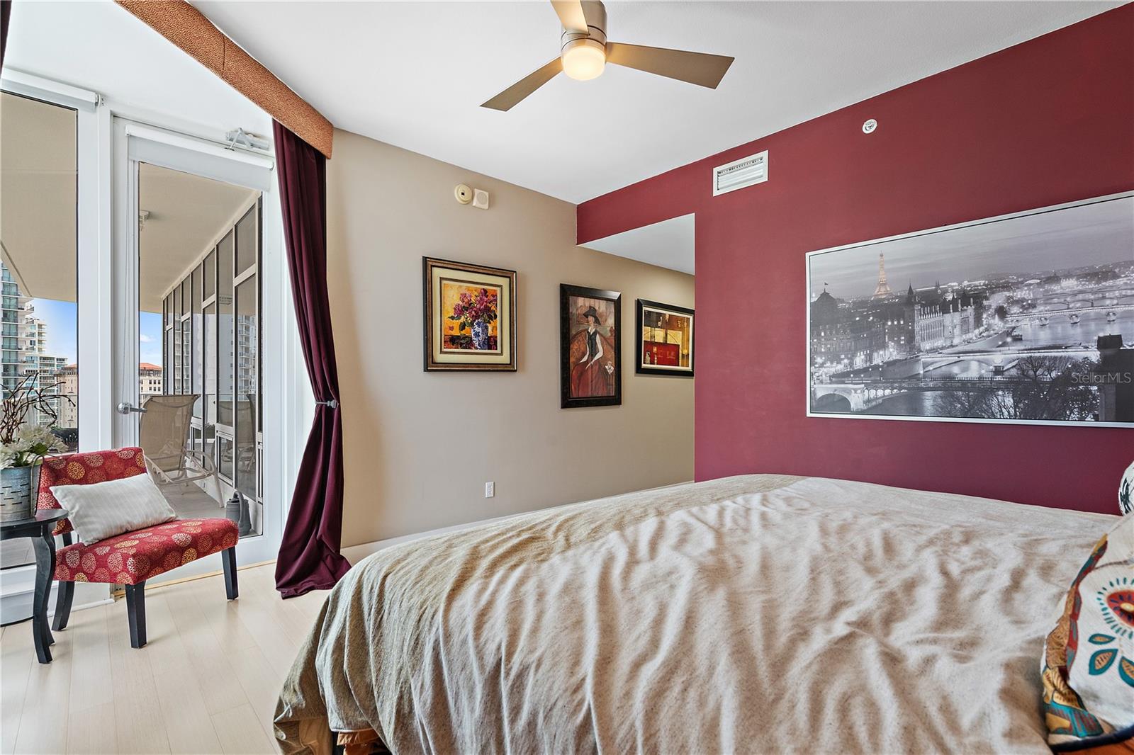 Image 18 of 47 For 175 1st Street S 2102