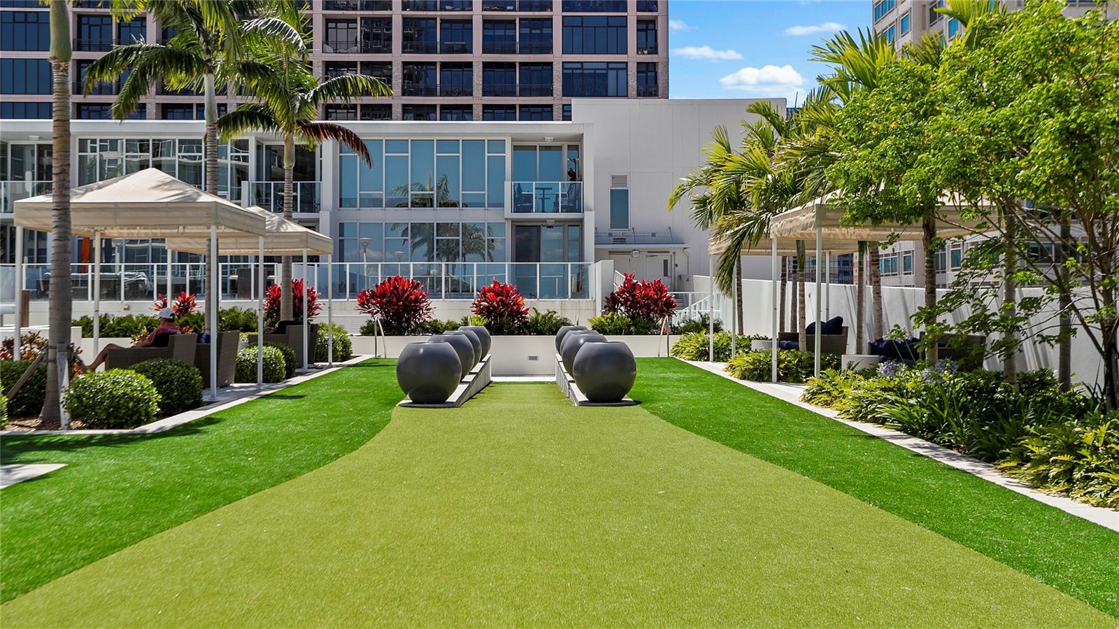 Image 37 of 47 For 175 1st Street S 2102