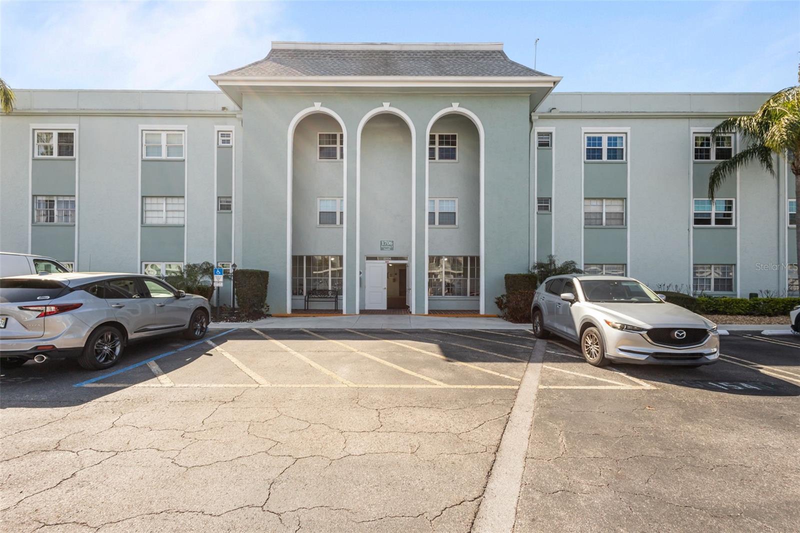 Details for 1706 Belleair Forest Drive 202, BELLEAIR, FL 33756